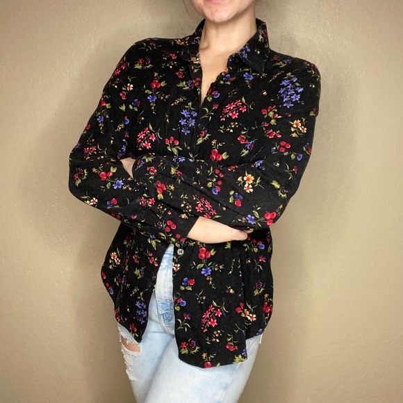 Floral button down - Picture 5 of 5